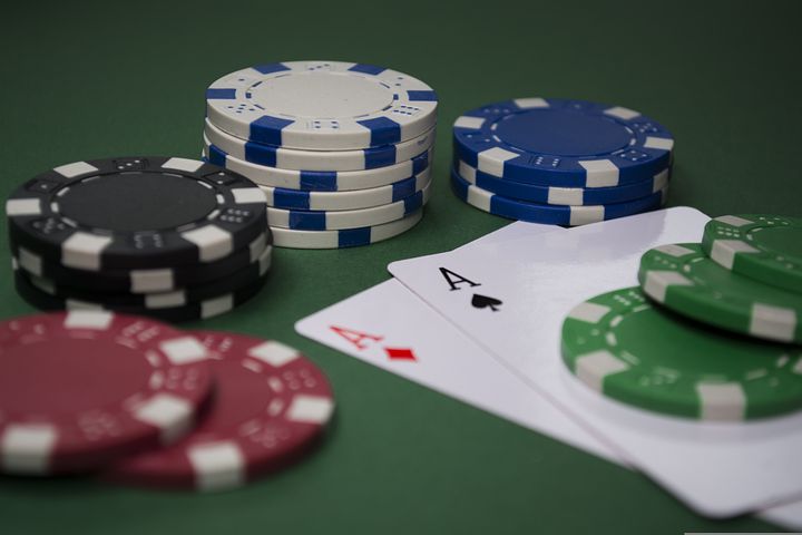 Practical Tips To Consider For First-Time Texas Holdem Poker Players