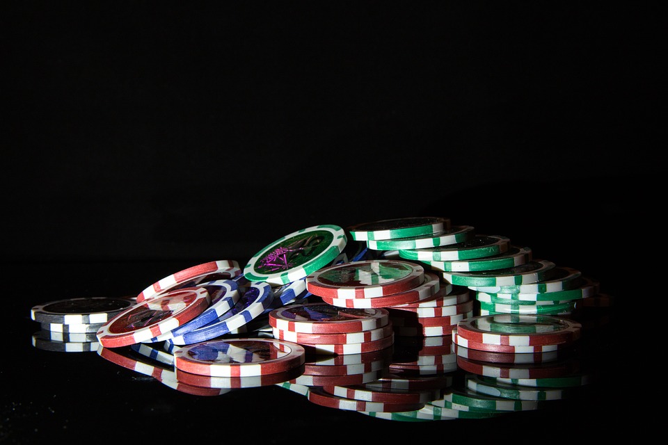 Poker Tournament Strategy: Adjusting to Changing Stack Sizes