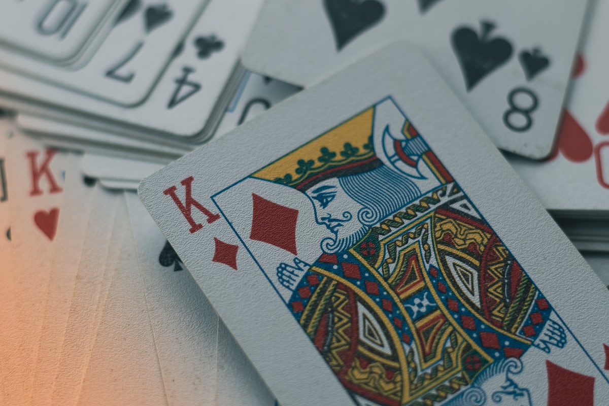 How Playing Free Poker Can Greatly Improve Your Bluffing Skills