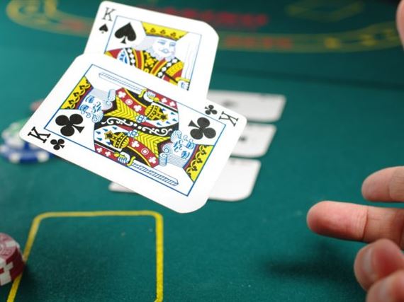 Turning Odds in Your Favor: A Comprehensive Guide to Mastering Poker Odds Calculation